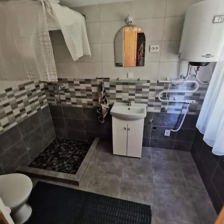 Butas Sodyba pas Babą - Apartamentai SMILGIJA *